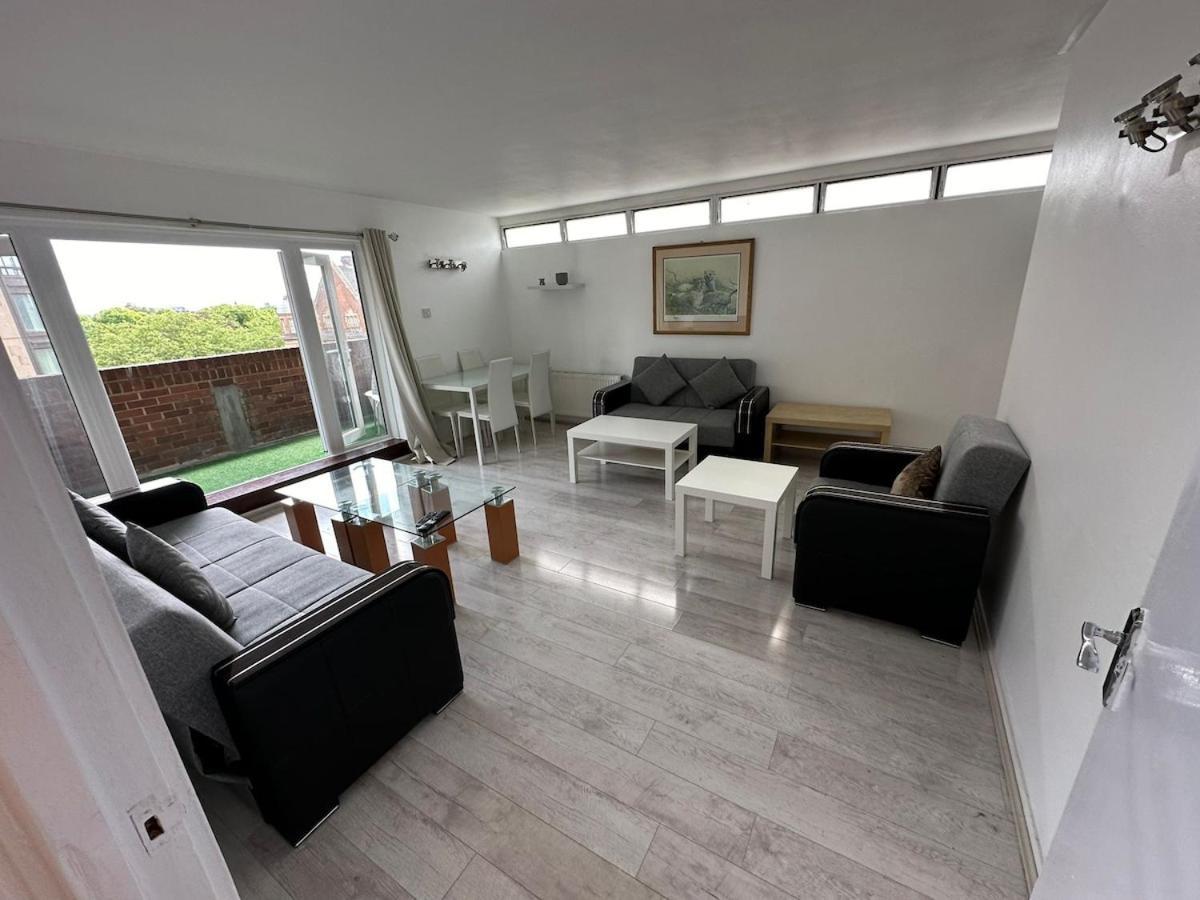 Appartamento Queensway 2 Bedroom Flat