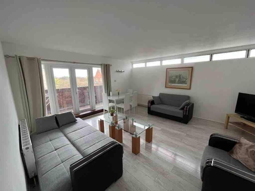 Appartamento Queensway 2 Bedroom Flat